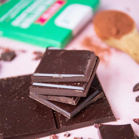 201203-P004-ChocolateTablets_Shop_Edelbitter_8Gnaj8xHU1vqqo_8e8e6b83-c071-44dc-9519-96c9b5d30001.jpg